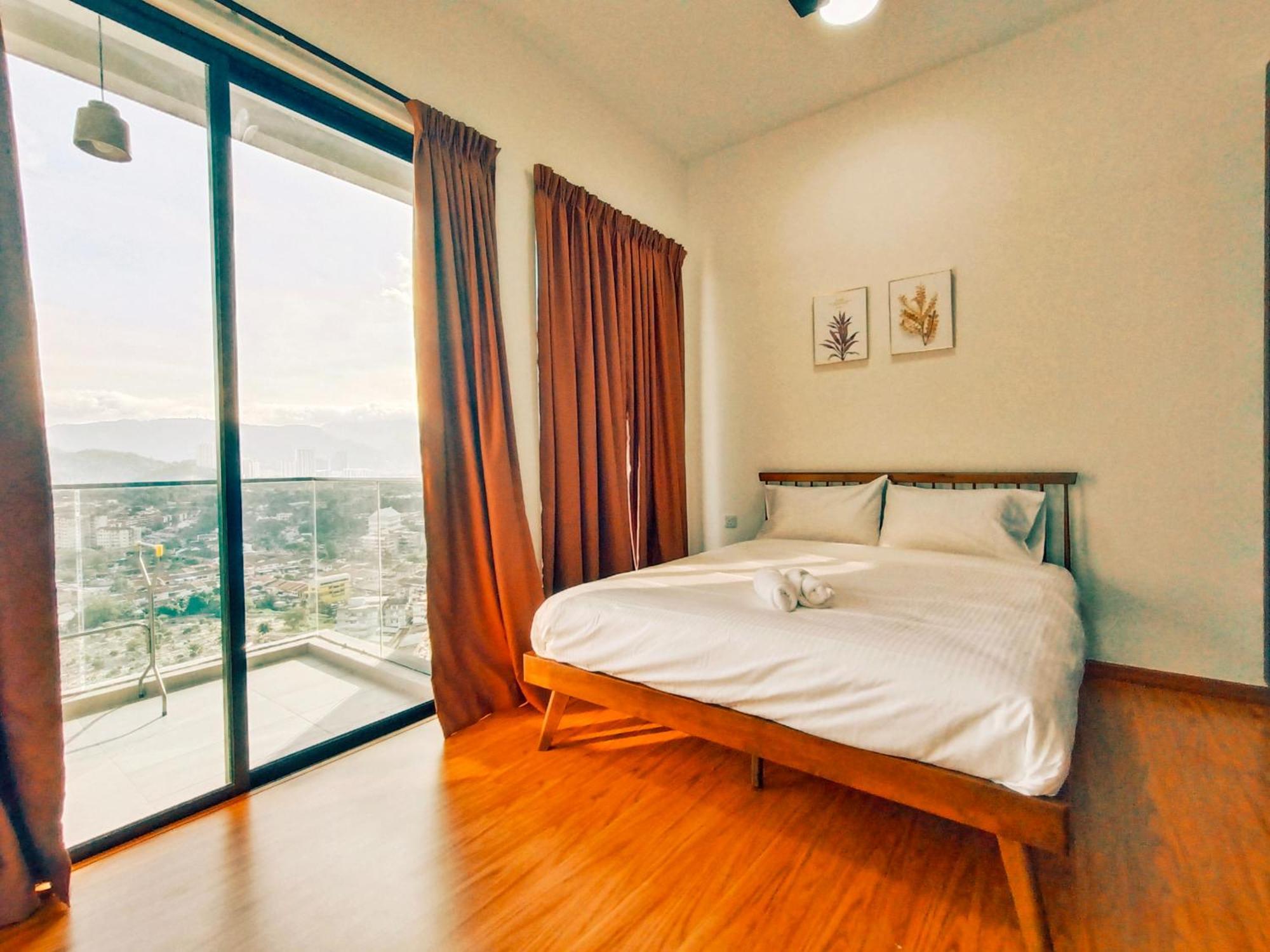 New Georgetown Instagramable 2Br Homestay For 10Pax 无敌美景两房民宿 Beacon Executive Suite Exterior photo
