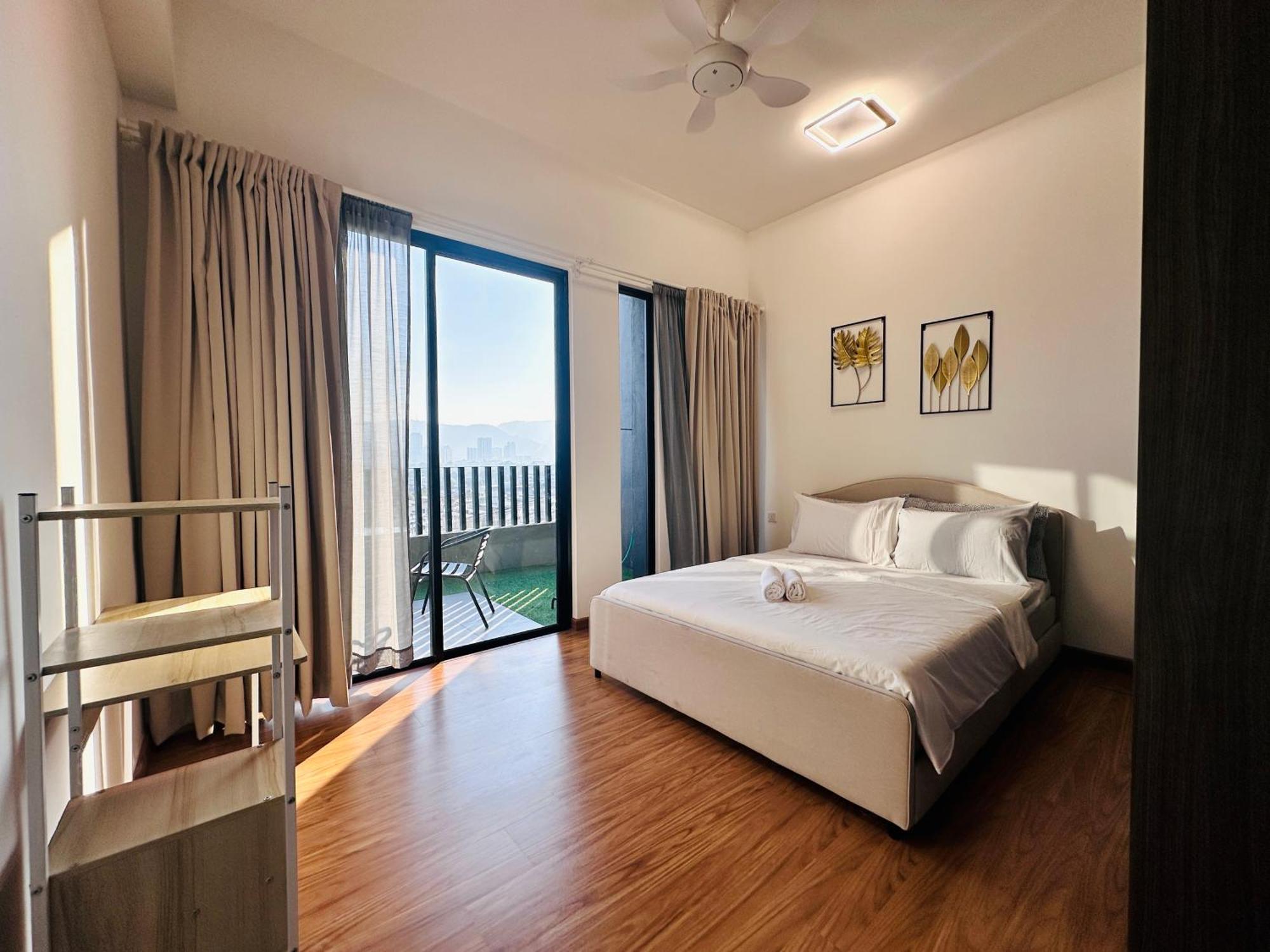 New Georgetown Instagramable 2Br Homestay For 10Pax 无敌美景两房民宿 Beacon Executive Suite Exterior photo