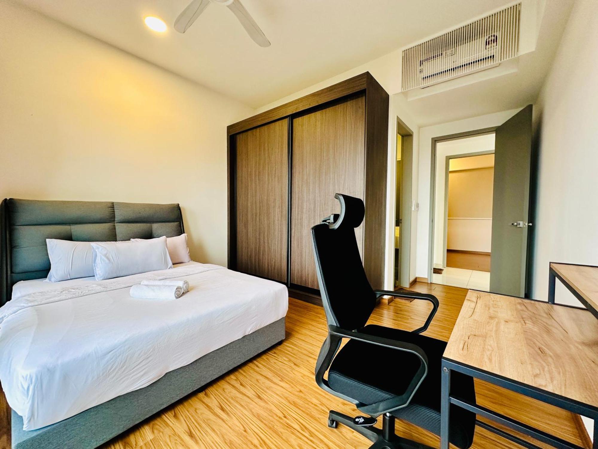 New Georgetown Instagramable 2Br Homestay For 10Pax 无敌美景两房民宿 Beacon Executive Suite Exterior photo